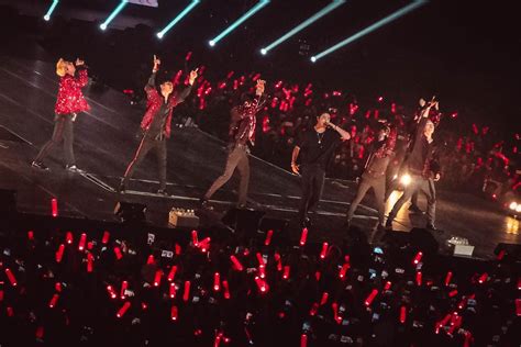 El Concierto de IKON: Un Festín K-Pop para los Sentidos en Santiago