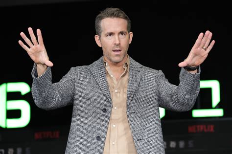 El Dilema de Ryan Reynolds: ¿Un Héroe de Acción o un Dios del Marketing?